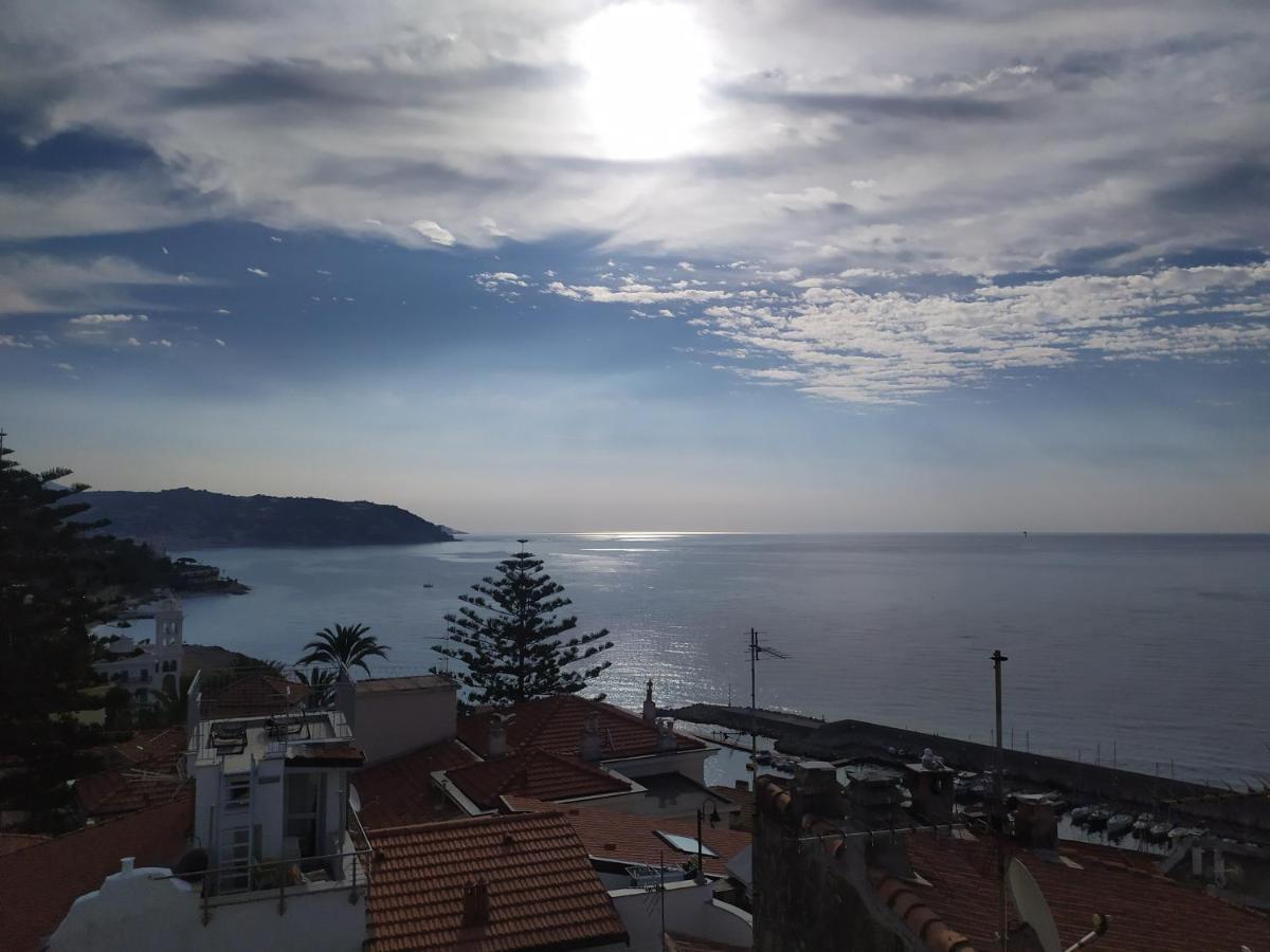La Terrazza Bed and Breakfast Bordighera Eksteriør billede