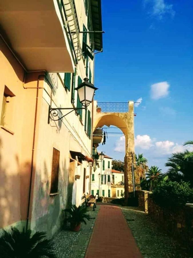 La Terrazza Bed and Breakfast Bordighera Eksteriør billede