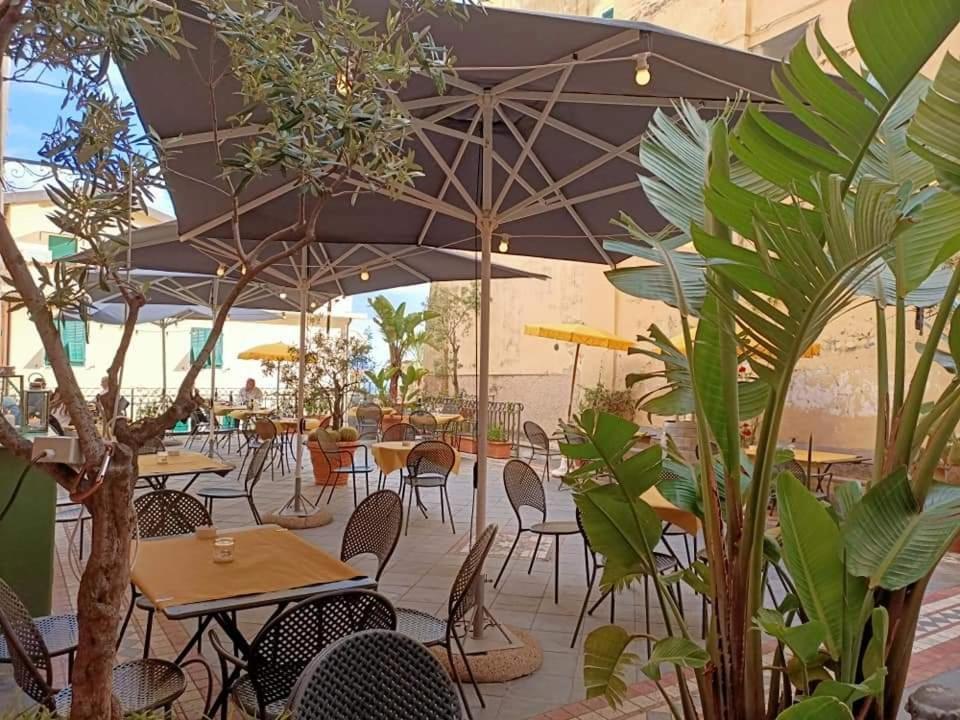 La Terrazza Bed and Breakfast Bordighera Eksteriør billede