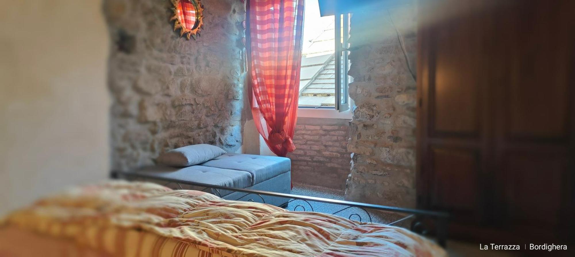 La Terrazza Bed and Breakfast Bordighera Værelse billede